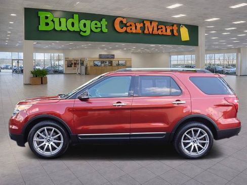 Used 2014 Ford Explorer XLT w/ Equipment Group 202A AWD/4WD image 3