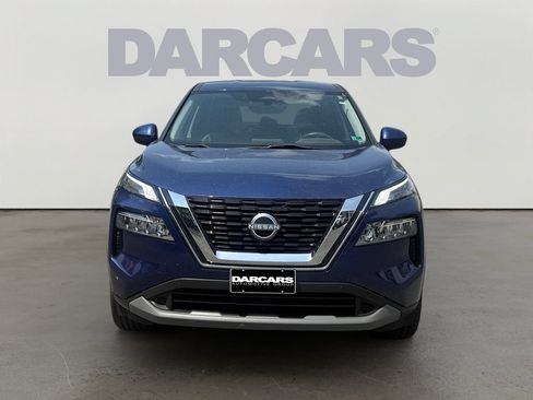 Used 2023 Nissan Rogue SV FWD image 2