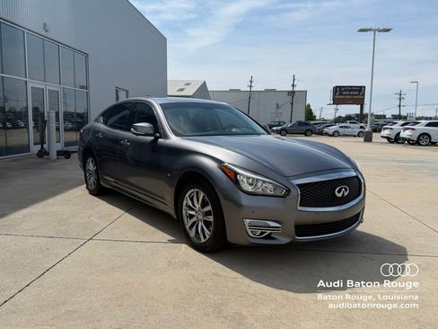 Used 2015 INFINITI Q70 3.7 RWD image 3