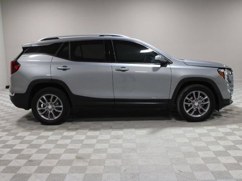 Used 2024 GMC Terrain SLT w/ Tech Package AWD/4WD image 12