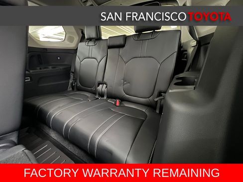 Used 2025 Honda Pilot Elite image 18