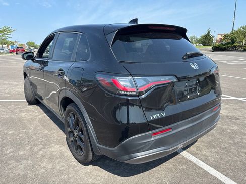 Used 2023 Honda HR-V Sport image 8