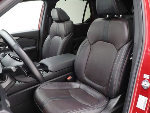 Used 2025 Honda Pilot Black Edition image 16