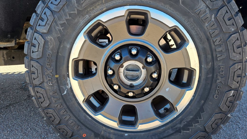 Used 2024 Ford F250 Lariat w/ Lariat Ultimate Package AWD/4WD image 14