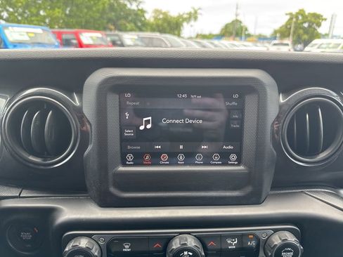 Certified 2020 Jeep Wrangler Unlimited Sport image 24