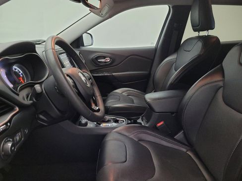 Used 2023 Jeep Cherokee Altitude Lux image 17