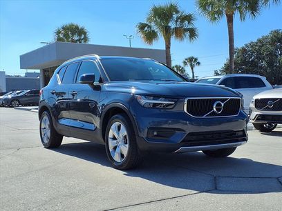 Used 2021 Volvo XC40 T4 Momentum w/ Protection Package Premier