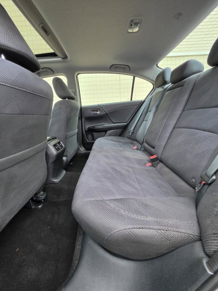 Used 2017 Honda Accord EX image 12
