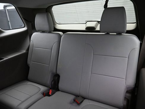 Used 2018 Chevrolet Traverse Premier image 34