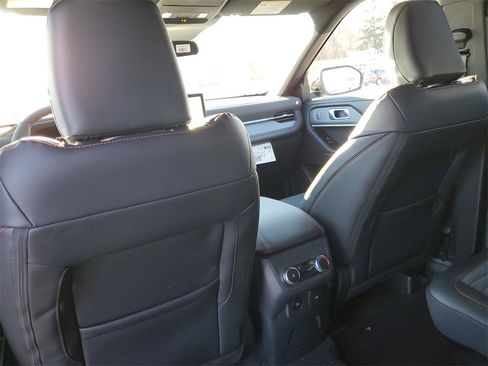 New 2026 Ford Explorer ST-Line image 32