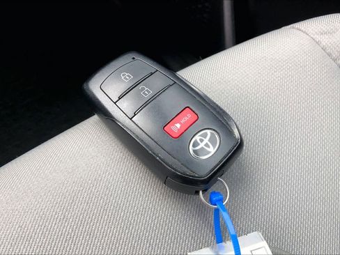 Used 2025 Toyota Tacoma SR5 image 13