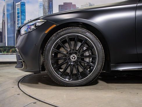 Certified 2024 Mercedes-Benz S 500 4MATIC image 7