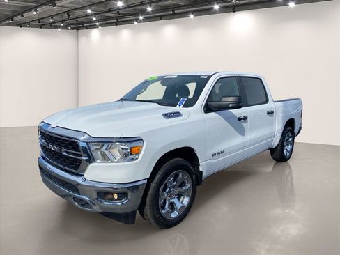 Used 2023 RAM 1500 Big Horn AWD/4WD image 3