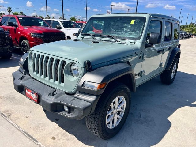 Used 2023 Jeep Wrangler Unlimited Sport w/ Sun And Sound Package AWD/4WD image 3