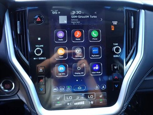 Used 2025 Subaru Outback Premium AWD/4WD image 23