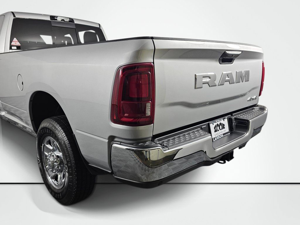 New 2026 RAM 3500 Tradesman AWD/4WD image 16