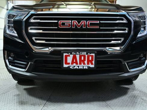 Used 2024 GMC Terrain SLT image 18