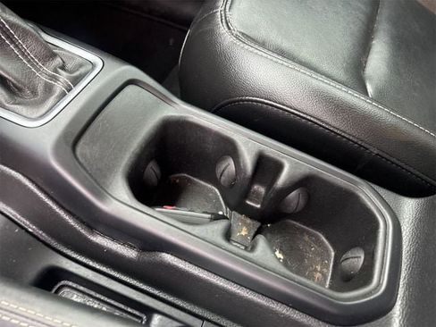 Used 2022 Jeep Wrangler Unlimited Sahara image 7