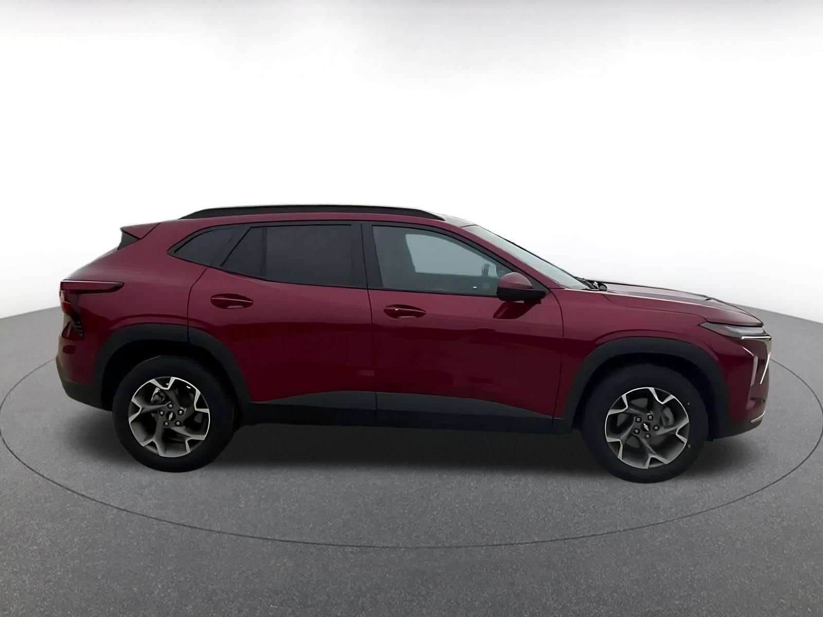 Used 2025 Chevrolet Trax LT w/ LT Convenience Package FWD image 15