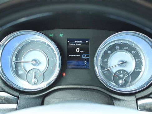 Used 2014 Chrysler 300 C AWD/4WD image 25