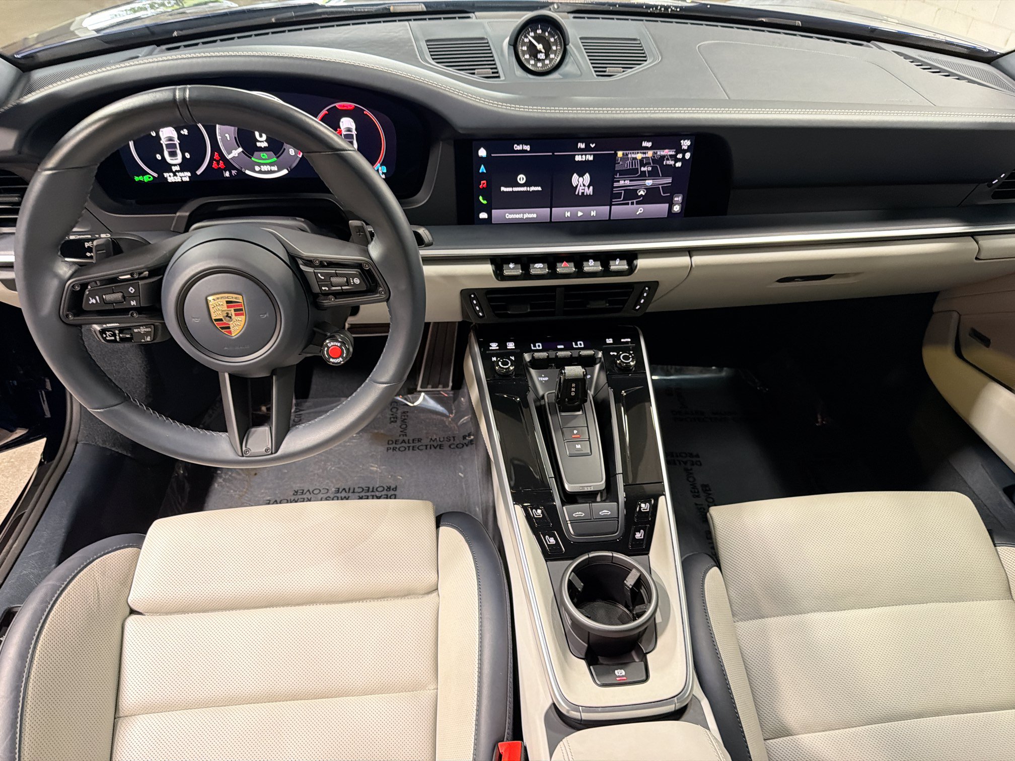 Certified 2025 Porsche 911 Targa 4 GTS AWD/4WD image 17