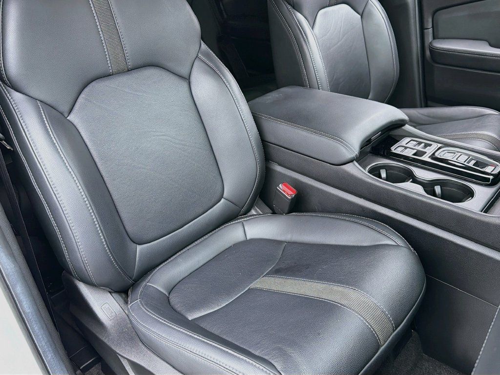 Used 2025 Honda Pilot EX-L image 31