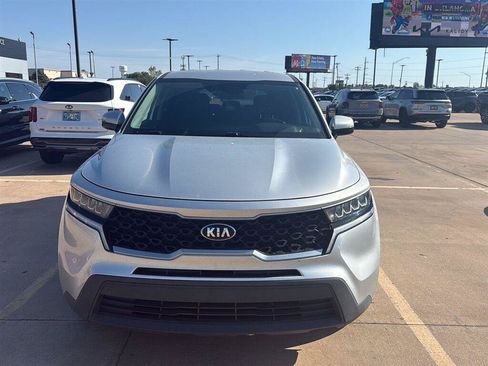 Used 2021 Kia Sorento LX AWD/4WD image 8