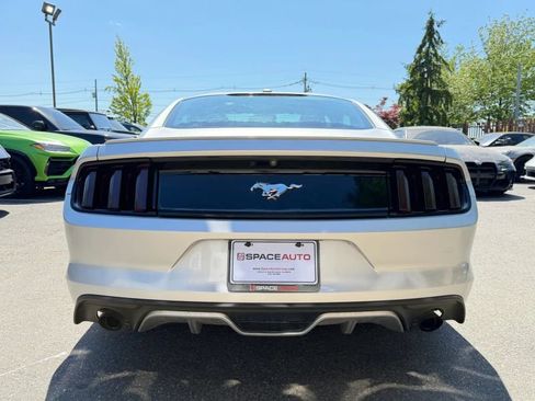 Used 2016 Ford Mustang Premium RWD image 7