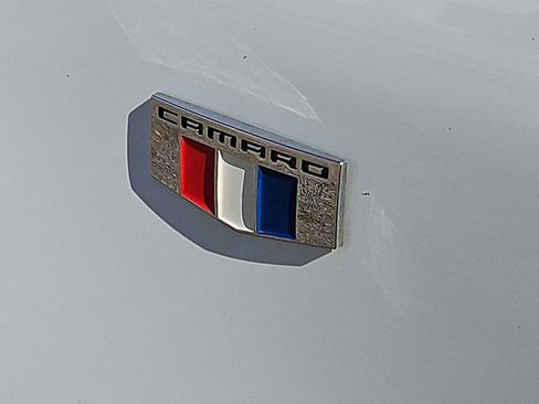 Used 2023 Chevrolet Camaro LT RWD image 11