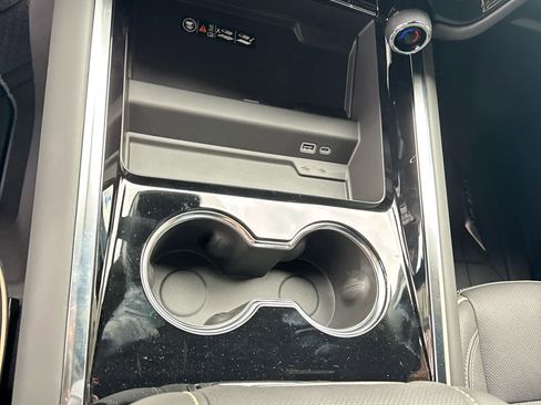 New 2026 Chevrolet Suburban Premier w/ Sun And Tow Package image 22