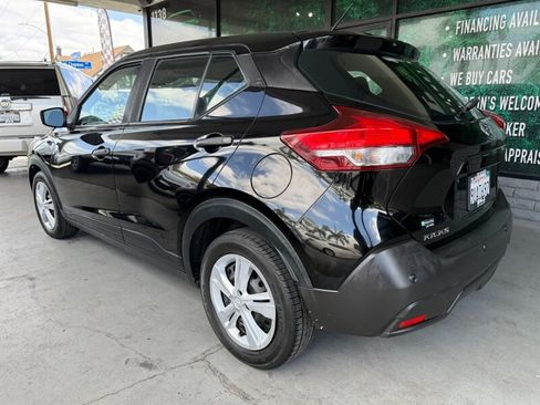 Used 2020 Nissan Kicks S FWD image 4