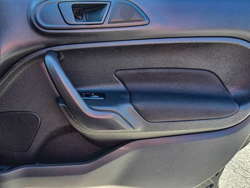 Used 2019 Ford Fiesta SE FWD image 36