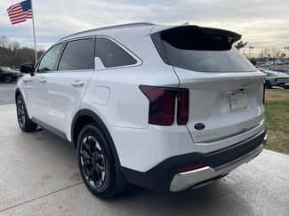 New 2026 Kia Sorento S w/ S Panoramic Sunroof Package FWD video 3