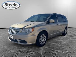 Used 2015 Chrysler Town & Country LX video 1