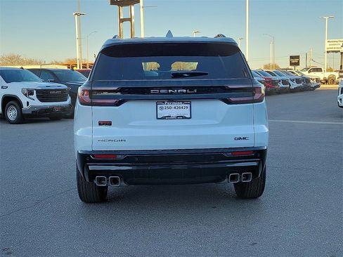 New 2026 GMC Acadia Denali Ultimate w/ LPO, Floor Liner Package image 9