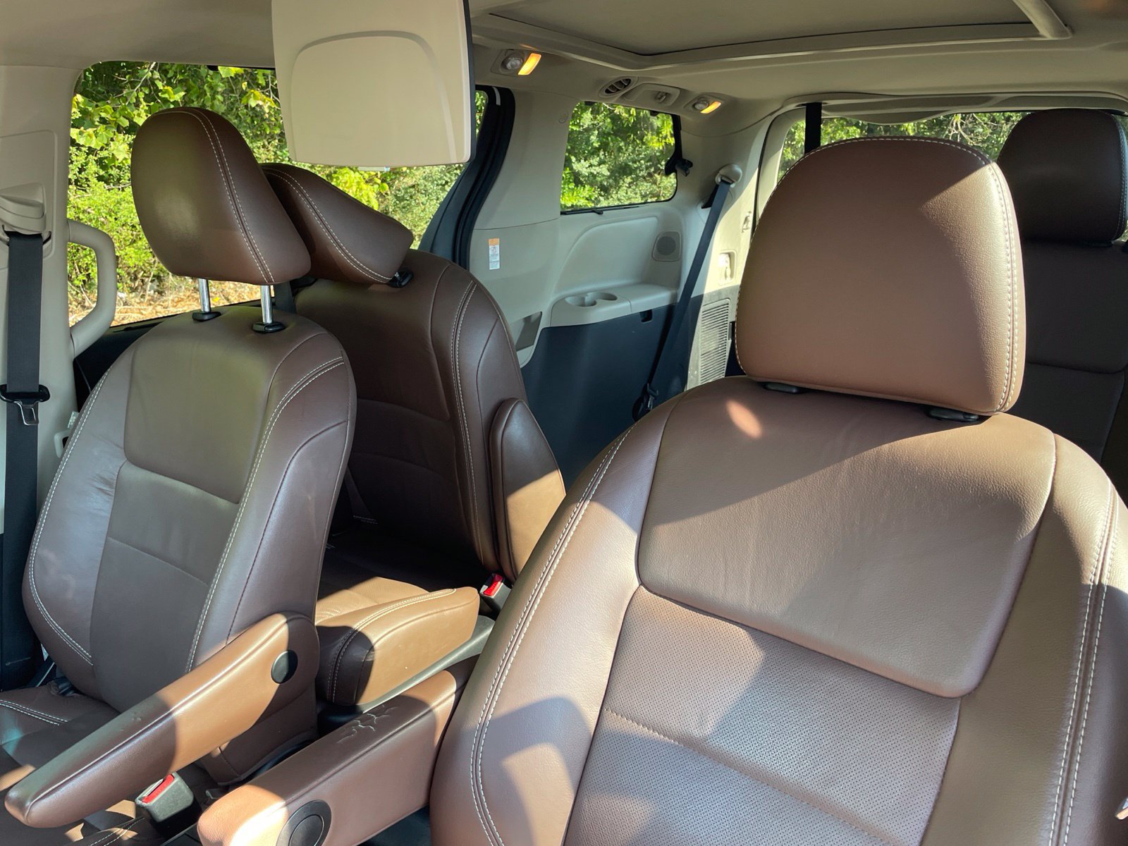 Used 2017 Toyota Sienna Limited FWD image 29