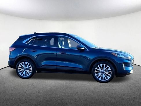 Used 2020 Ford Escape Titanium image 6