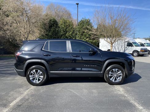 Used 2026 Chevrolet Equinox LT image 10