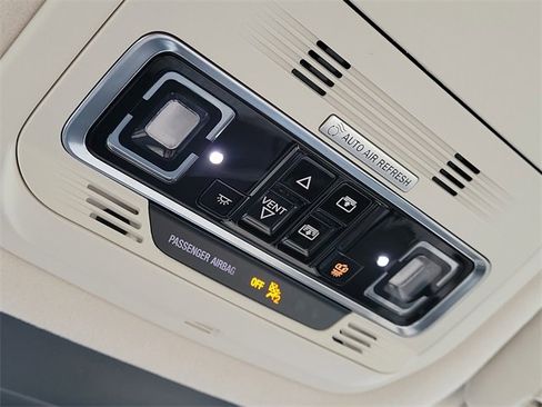 Certified 2024 Lincoln Nautilus Black Label image 26