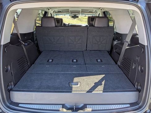 Used 2019 Cadillac Escalade 2WD image 12