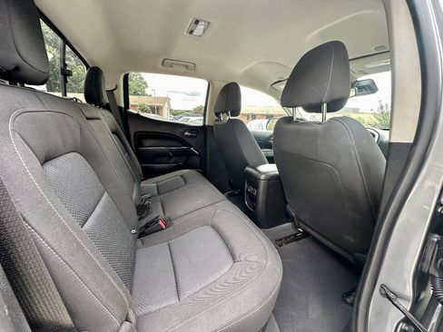 Used 2019 Chevrolet Colorado LT w/ LT Convenience Package AWD/4WD image 15