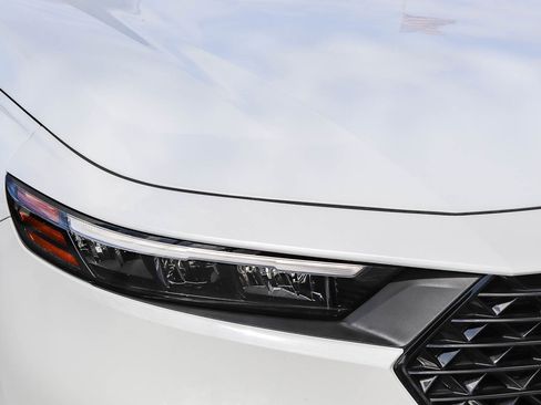 Certified 2025 Honda Accord LX image 12