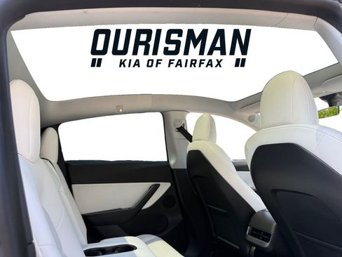 Used 2021 Tesla Model Y Long Range AWD/4WD image 17