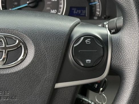 Used 2013 Toyota Camry LE FWD image 14