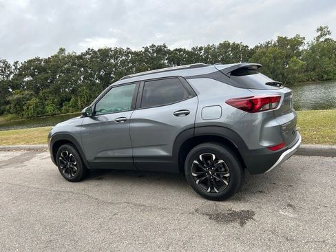 Used 2022 Chevrolet TrailBlazer LT image 3