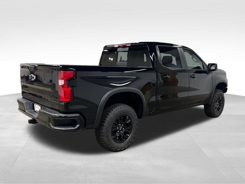New 2026 Chevrolet Silverado 1500 ZR2 w/ Dark Appearance Package AWD/4WD image 8