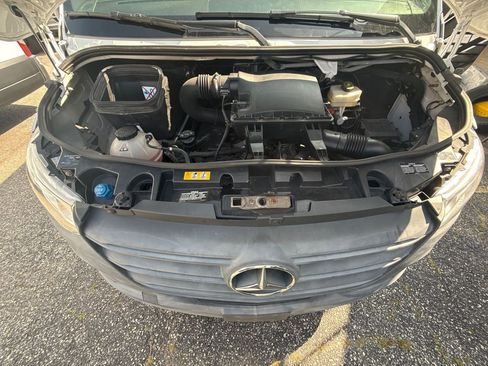 Used 2019 Mercedes-Benz Sprinter 170 image 31