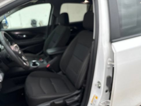 Used 2022 GMC Terrain SLE FWD image 6