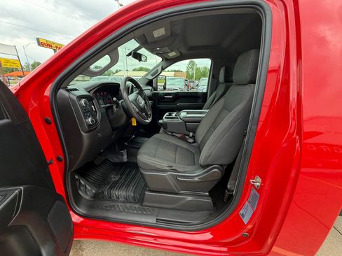 Used 2021 GMC Sierra 3500 4x4 Regular Cab w/ Convenience Package image 8