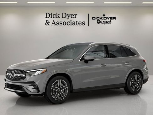 Used 2026 Mercedes-Benz GLC 300 image 33